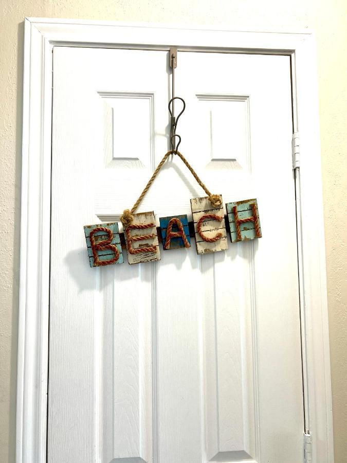 Sun Splashed Condo! Steps To Beach And 2 Pools Galveston Island Buitenkant foto